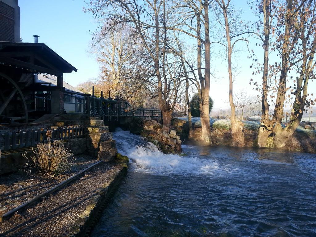 Logis - Hotel & Restaurant Moulin Des Forges Saint-Omer-en-Chaussee Ngoại thất bức ảnh