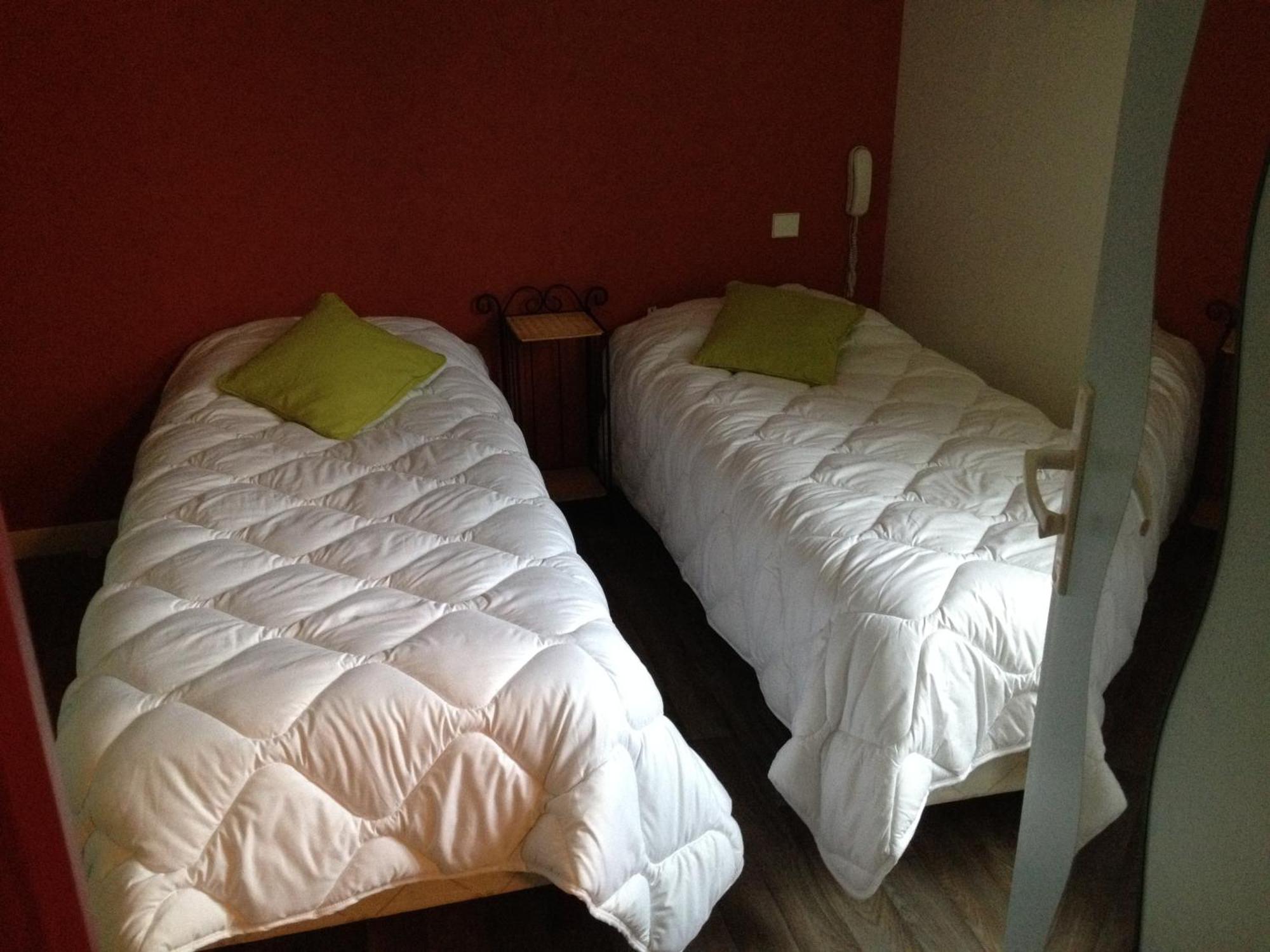 Logis - Hotel & Restaurant Moulin Des Forges Saint-Omer-en-Chaussee Phòng bức ảnh